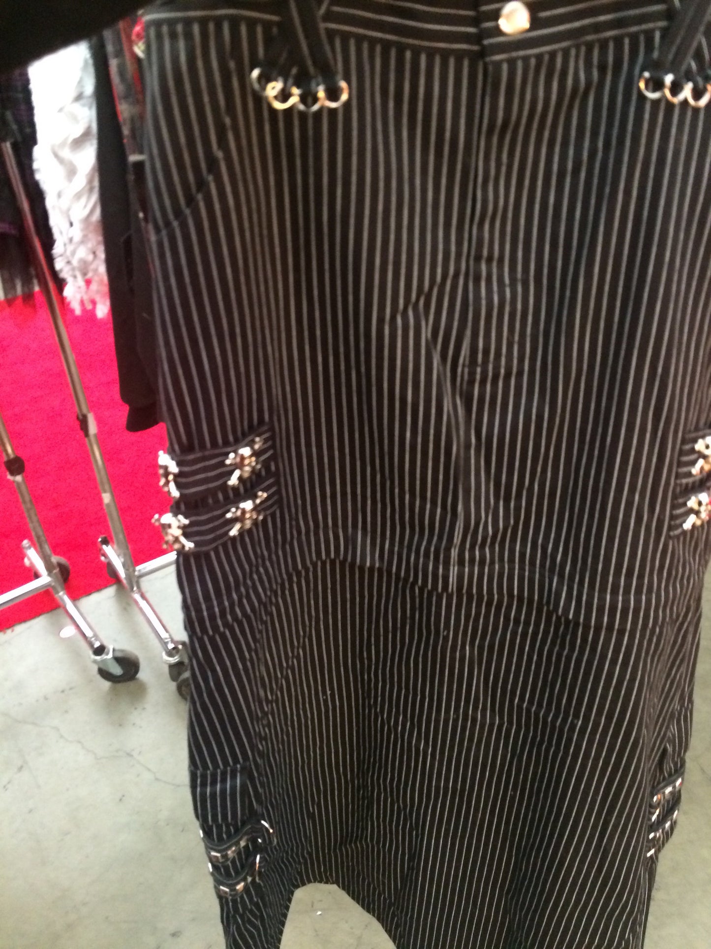 Striped skull long skirt