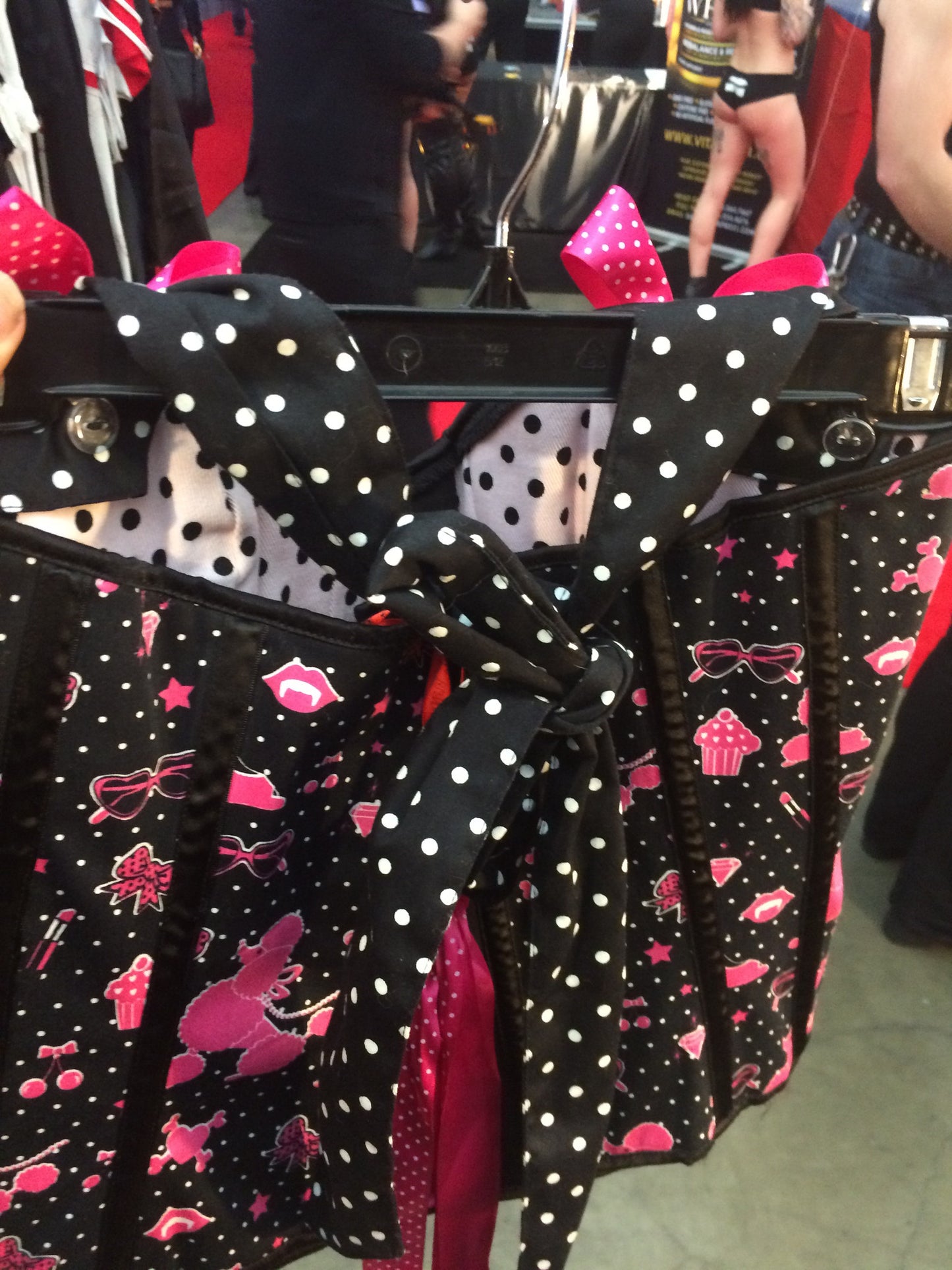 Corset poke dot pink bows